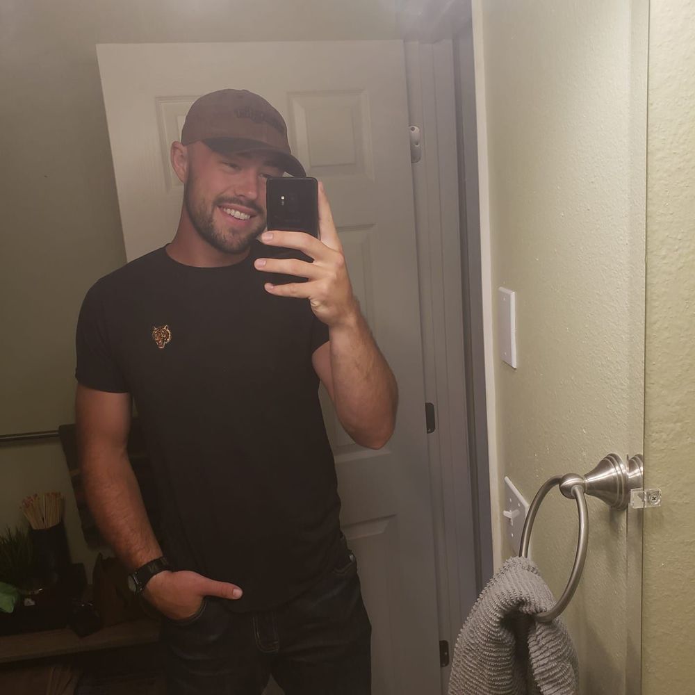 Meet your Posher, Emil